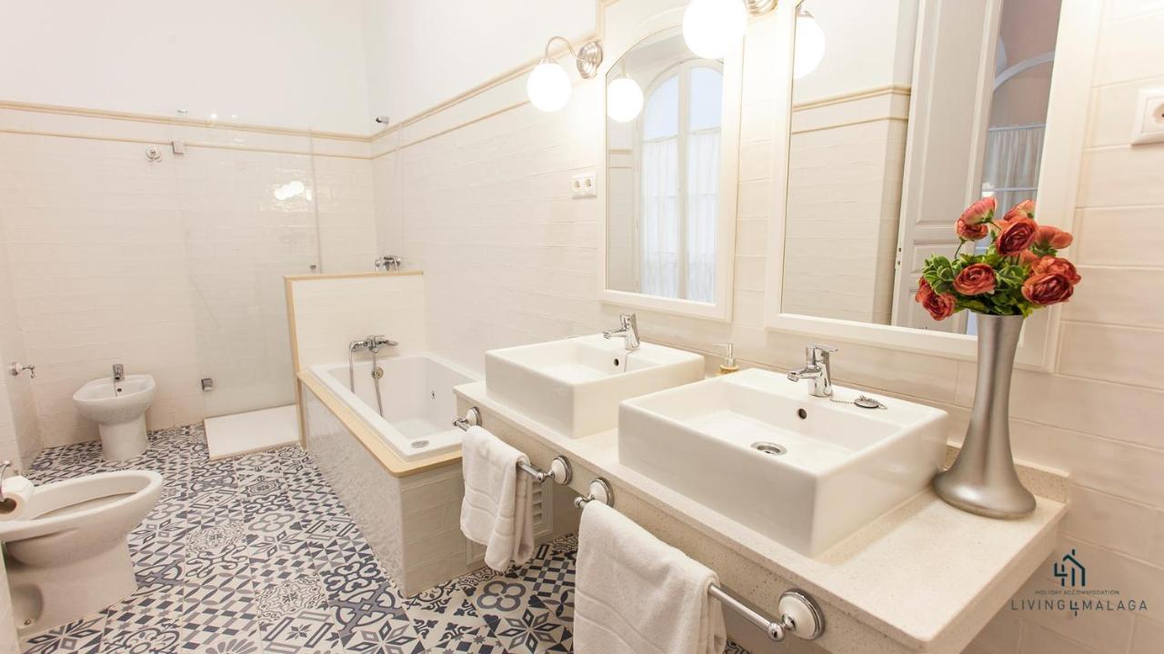Living4Malaga Aduana Presidential Apartment Exterior photo